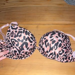 Lightly used PINK push up bra